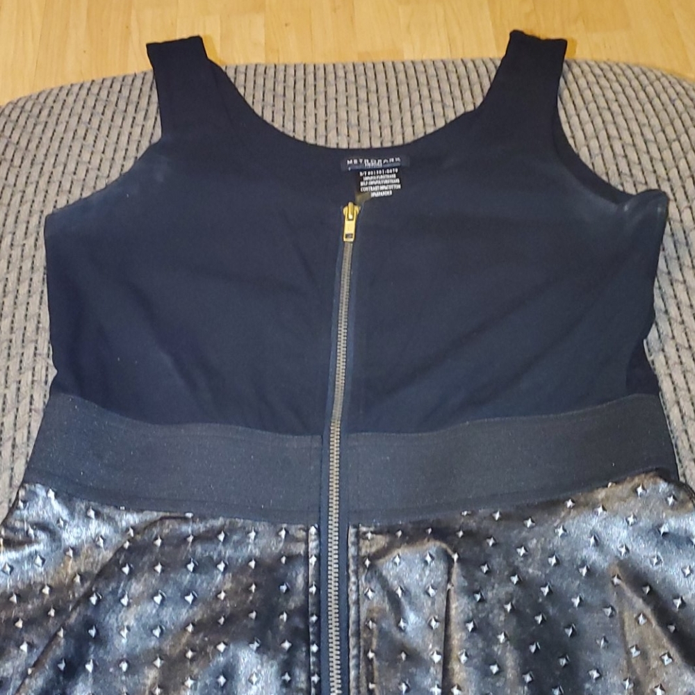 Metropark Rocker dress - Picture 2 of 3